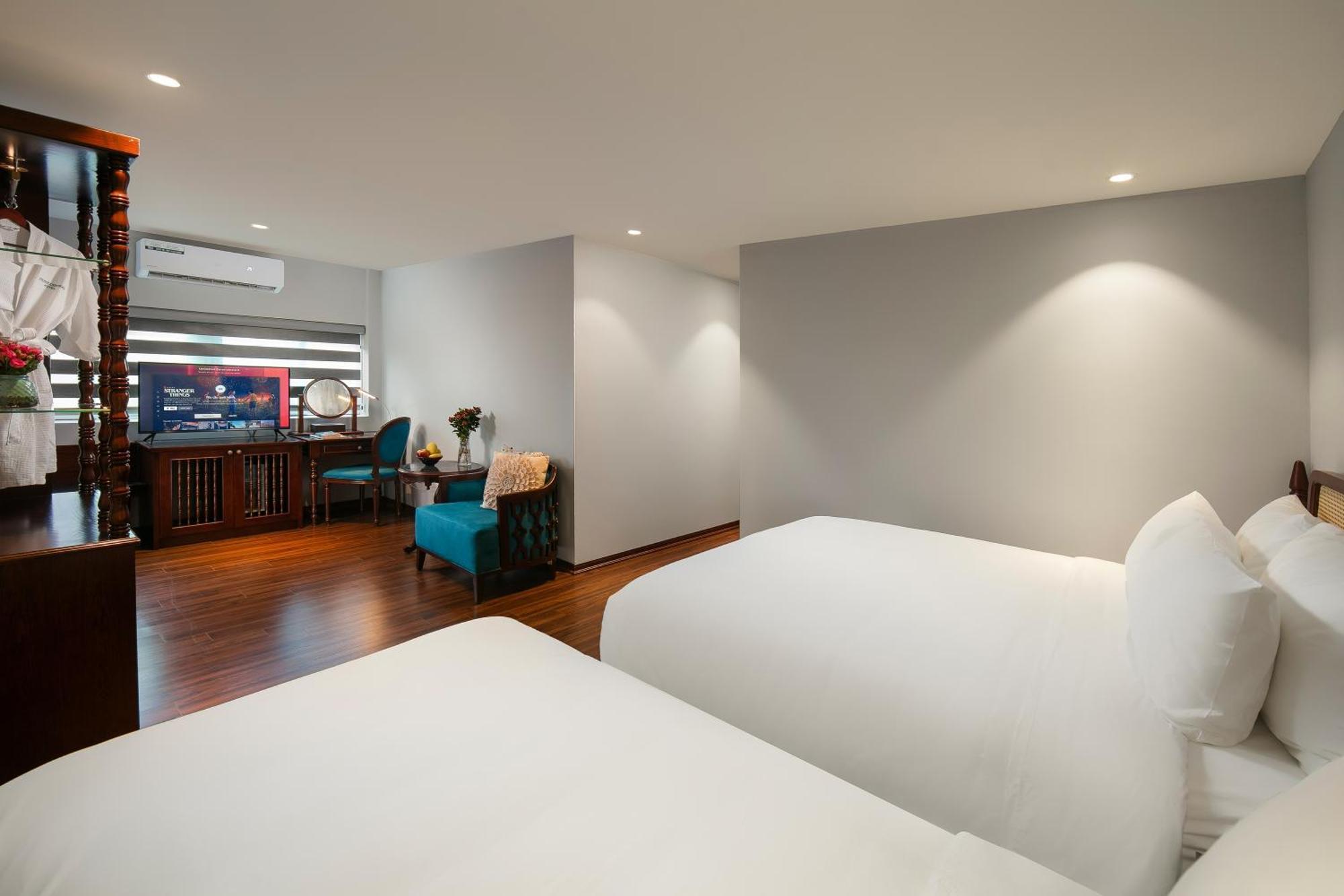 Hotel Serene 4*