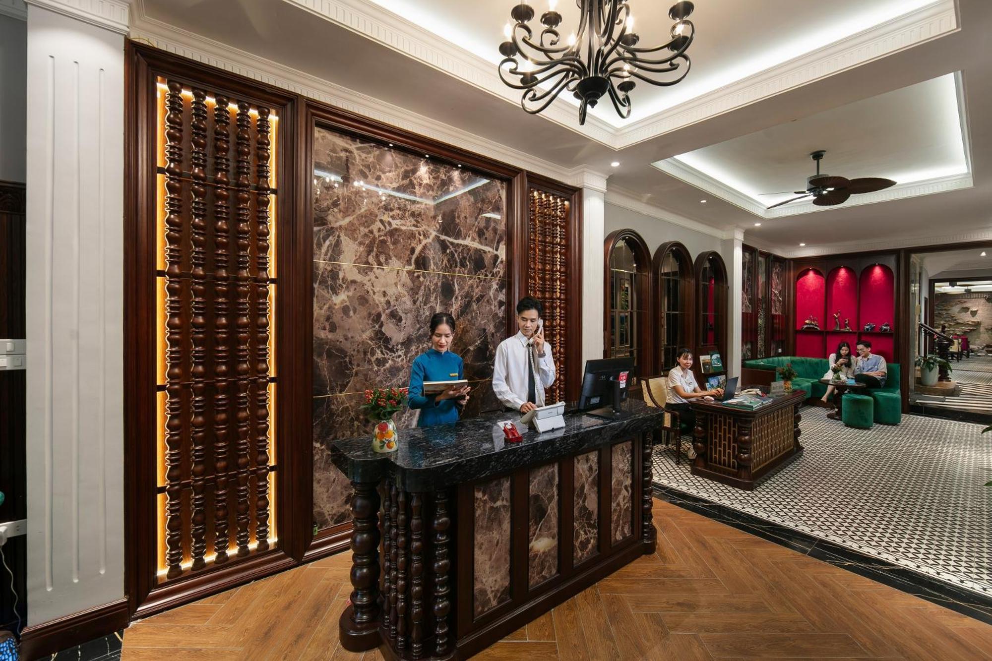 Hotel Serene